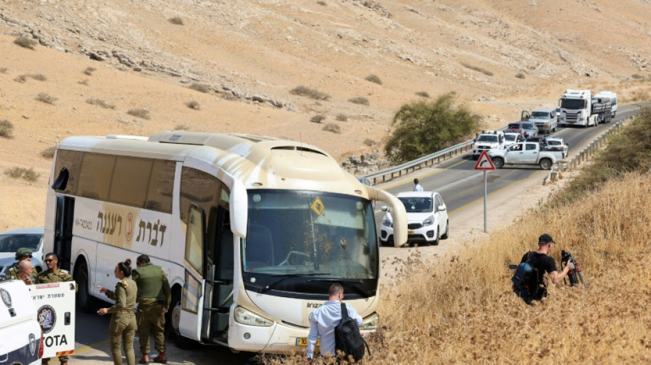 Siete heridos en un ataque contra un autobús israelí en Cisjordania ocupada