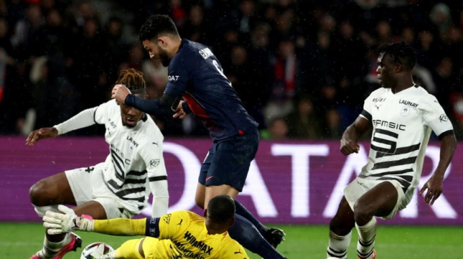 PSG arranca empate no fim contra o Rennes (1-1); Mbappé é substituído