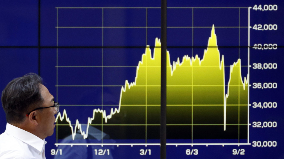 Borsa: Tokyo, apertura in lieve rialzo (+0,20%)