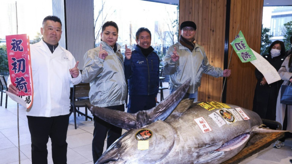 Un atún rojo se vende en más de un millón de dólares en una subasta en Japón