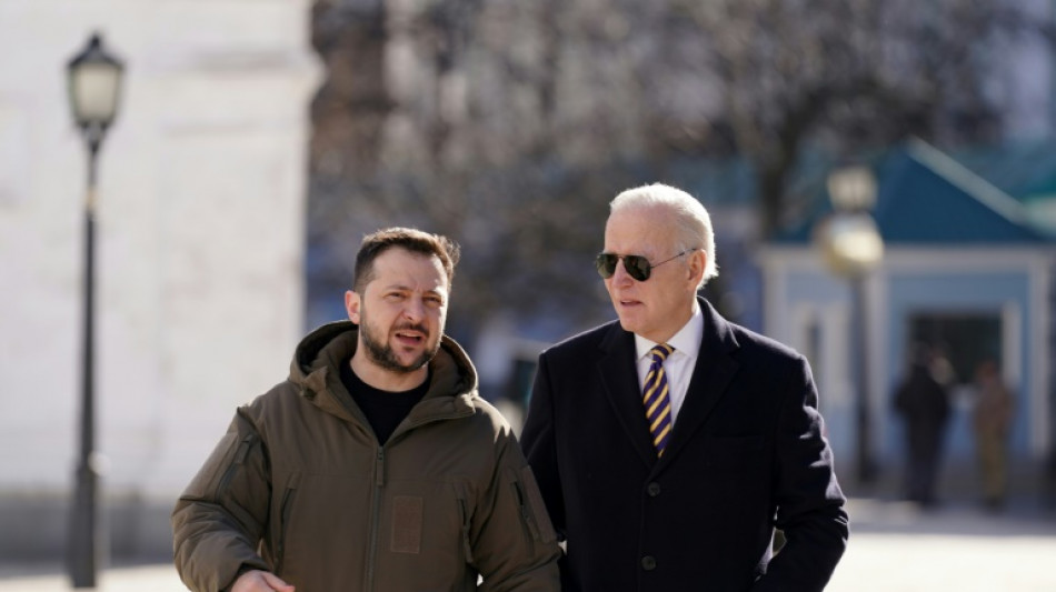 Biden convida Zelensky à Casa Branca na terça-feira (porta-voz)