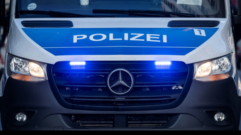 Frau ruft in Sachsen wegen vermeintlicher Prostitution in Wohnung die Polizei 