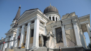 A fragilizada Catedral de Odessa após bombardeio russo
