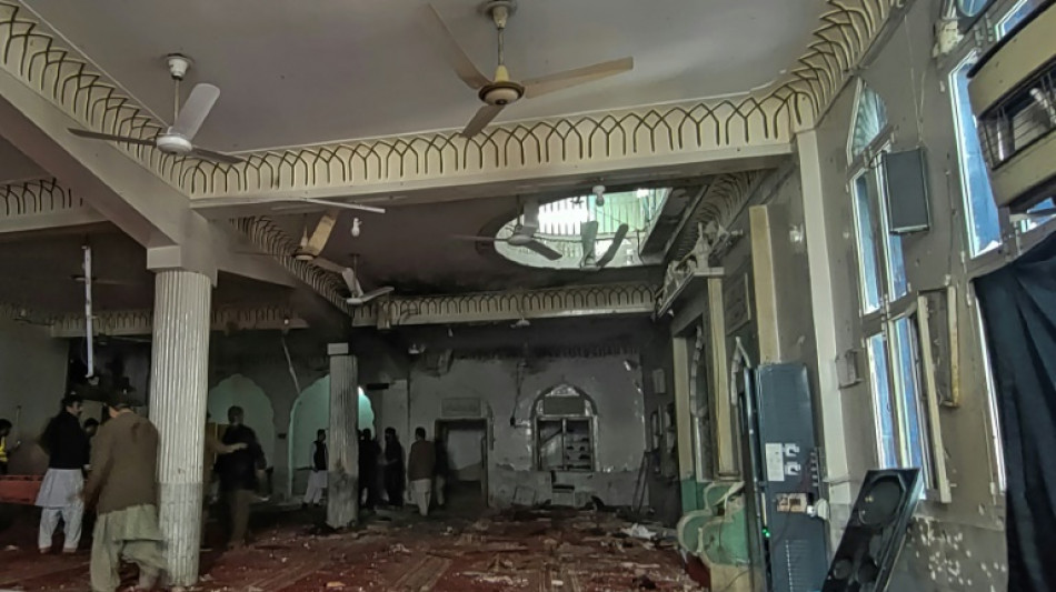 Al menos 30 muertos en atentado contra una mezquita en Pakistán