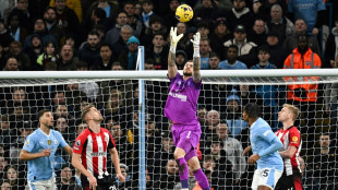 Manchester City bleibt Liverpool auf den Fersen