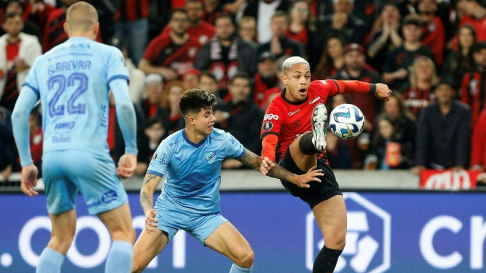 Athletico é eliminado pelo Bolívar nos pênaltis nas oitavas da Libertadores