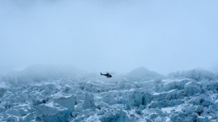 Nach Protesten: Am Mount Everest finden wieder Rettungsflüge mit Hubschraubern statt