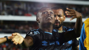 Grêmio vence em visita ao Estudiantes (1-0) e respira na Libertadores