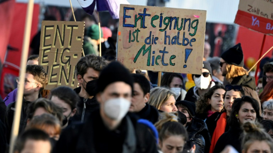 Tausende protestieren in Berlin gegen hohe Mieten und Lebenshaltungskosten