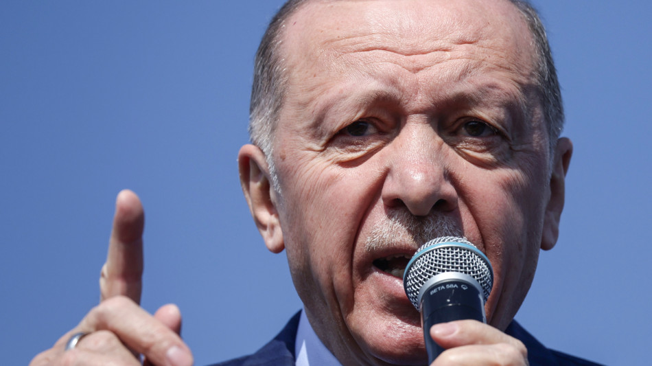 Erdogan, 'più di 1.000 membri di Hamas ricoverati in Turchia'