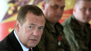 Medvedev, 'impegno per far scomparire l'Ucraina e la Nato'