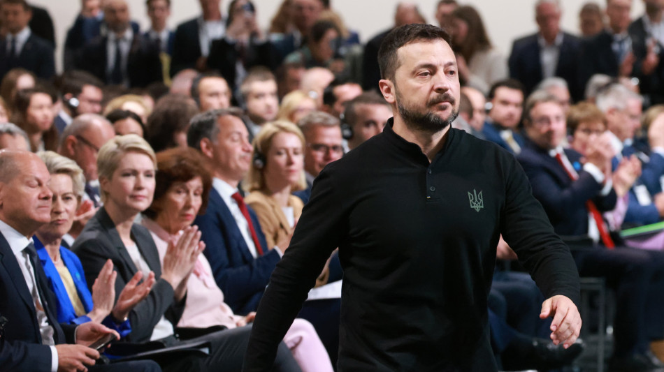 Zelensky, noi dobbiamo vincere questa guerra