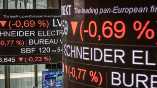 Borsa: l'Europa cala a metà seduta, Milano cede lo 0,3%