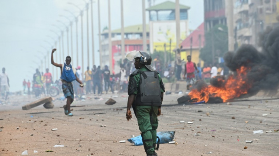 La capital de Guinea, paralizada por protestas contra la junta de gobierno