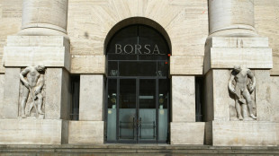 Borsa: Milano tiene con Tenaris e Mps, debole Terna