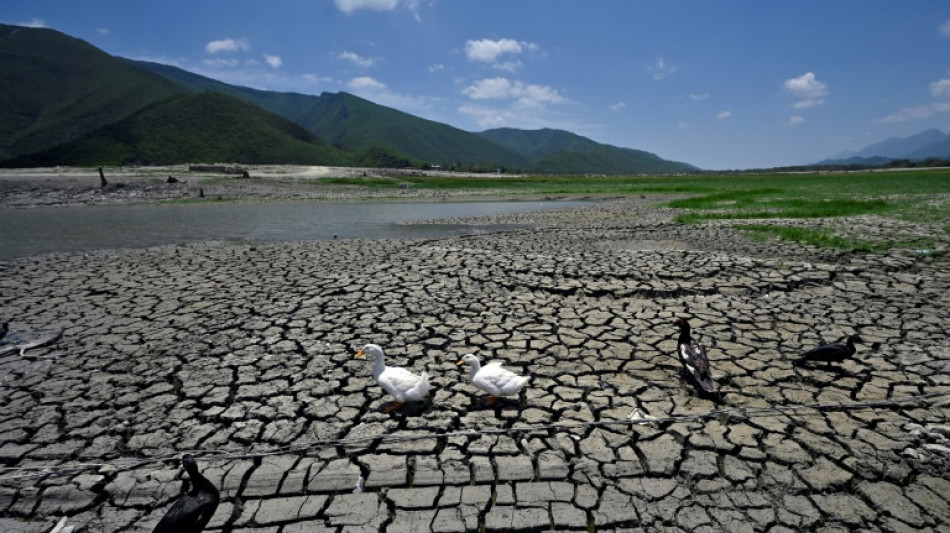 Anuncian un acueducto y nuevos pozos para paliar escasez de agua en capital industrial de México