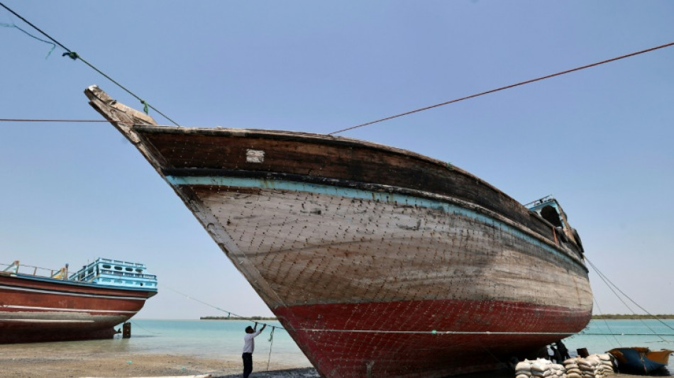 Última travesía para los tradicionales barcos de madera iraníes